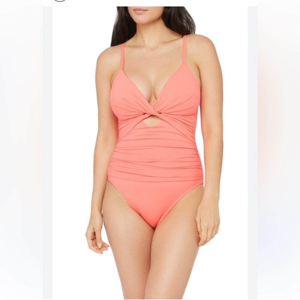 La Blanca twist front key hole one piece size 14